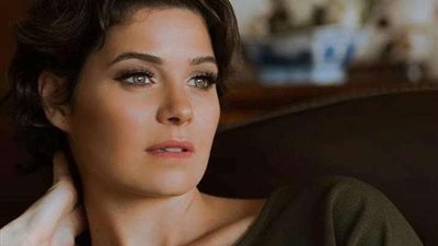 غرفة عمليات بالكمامة.. يسرا اللوزي تكشف أصعب لحظات حياتها