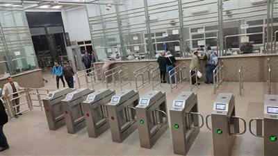 السكة الحديد تناشد الركاب بالاحتفاظ بالتذكرة حتى الخروج من محطة الوصول