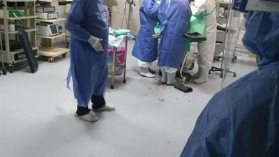 بعد انفجار الرحم.. ولادة قيصرية لمريضة كورونا في مستشفى سوهاج العام