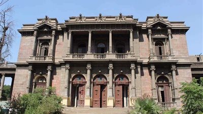 قصر شامبليون مأوى للأشباح بـ وسط البلد.. إليك الحكاية بالصور