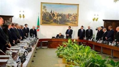 بسبب ازدواج الجنسية.. استبعاد الجزائري سمير شعابنة من الحكومة