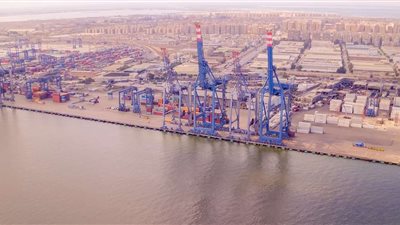 ميناء غرب بورسعيد تستقبل السفينة Alsu لتحميل 3100 طن صودا كاوية