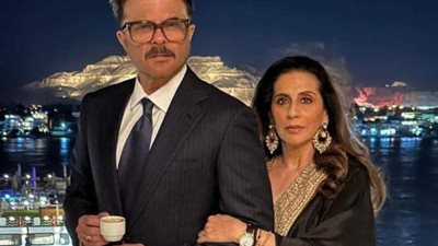 أنيل كابور وزوجته في حفل «ستيفانو ريتشي» بالأقصر.. صور