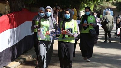 بدء دخول طلاب الثانوية بمدرسة السعيدية بالجيزة لآداء امتحان الديناميكا 2020