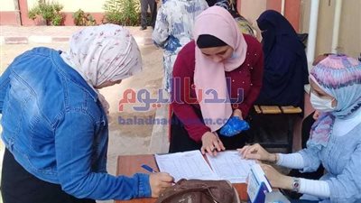 توافد طلاب الثانوية العامة على اللجان لآداء امتحان مادة الديناميكا بالغربية