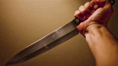 بالفيديو.. مذيعة شهيرة تتعرض لسطو مسلح مفاجئ على الهواء مباشرة