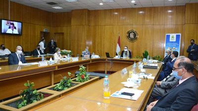 وزيرا التجارة والتعليم العالي  يشهدان توقيع بروتوكول تعاون لإنشاء مشروع تطبيقي لتدوير المخلفات الصناعية