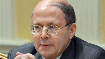 عبدالحليم قنديل : روسيا توقفت عن زحفها البري لأوكرانيا