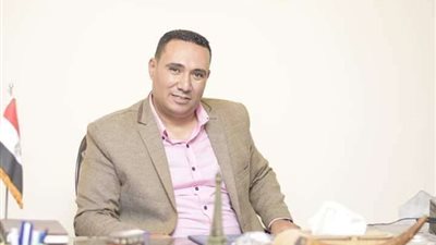 محمد مجدي صالح يشيد بتجهيز القوات المسلحة لمستشفيات عزل