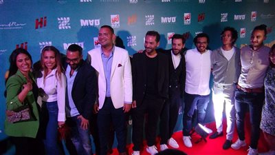 بحضور عدد من الفنانين.. بدء العرض الخاص لفيلم حظك اليوم| صور