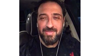 فيديو بفيديو.. أيمن رشوان ينفي زواجه بـ منى العراقي