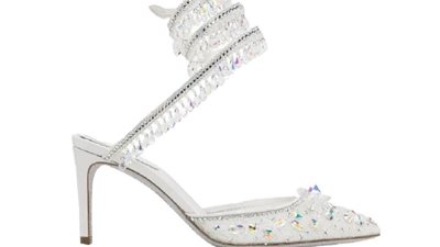 أحدث صيحات الأحذية لعروس 2022.. لإطلالة كالأميرات