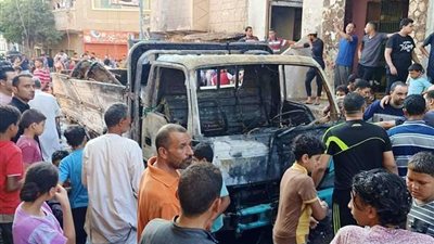 حريق هائل يسفر عن إصابة 3 أشخاص ومنزل ومحلات بإحدى قرى الدقهلية