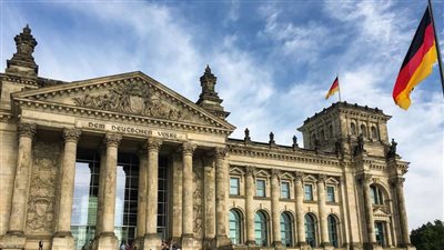 وكالة بلومبيرع: برلين مهددة بفقدان نصف فوانيسها التراثية العاملة بالغاز لإنارة الشوارع