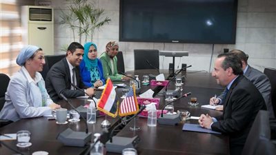 وزيرة البيئة تناقش مع القائم بأعمال السفارة الأمريكية بالقاهرة سبل تعزيز التعاون فى دعم قضايا المناخ