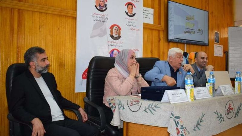 ندوات ثقافيه لطلاب