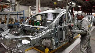 برلماني يطالب بتسريع وتيرة إجراءات تحفيز صناعة السيارات.. فيديو