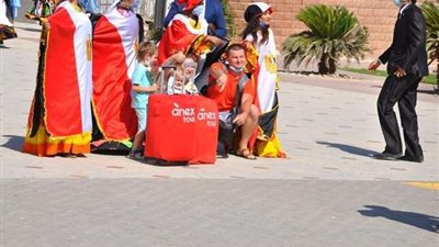 بالصور.. استقبال مدينتي الغردقة وشرم الشيخ للسياح