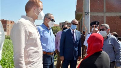 محافظ القليوبية يتابع حملة إزالة مكبرة بمدينتي بنها والقناطر الخيرية