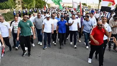 وزير الشباب والرياضة ومحافظ الجيزة يقودان ماراثون رياضى بمناسبة احتفالات انتصارات أكتوبر
