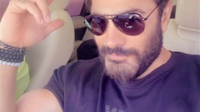 تامر حسني يروج لحفلته الجديدة في قطر