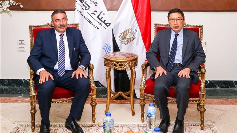 السفير / دومينيك