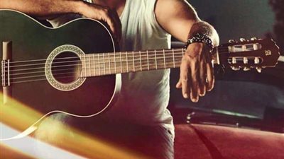 عمرو مصطفي يتصدر محركات البحث بعد طرح أغنية سيبوه