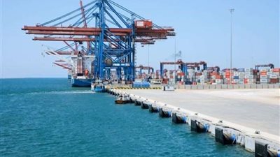 اقتصادية قناة السويس: إقامة محطة تداول حاويات جديدة بميناء شرق بورسعيد برصيف بطول 1500 متر