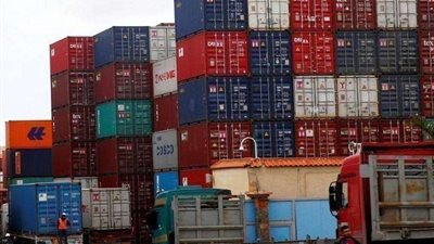 الجمارك تصدر ضوابط  بخصوص آلية تخريد البضائع المعروضة للبيع