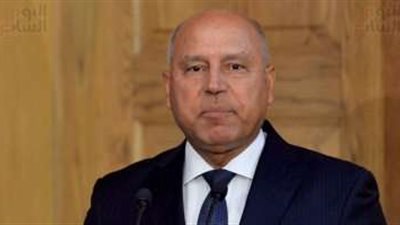 وزير النقل يقوم بزيارة ميناء غرب بورسعيد