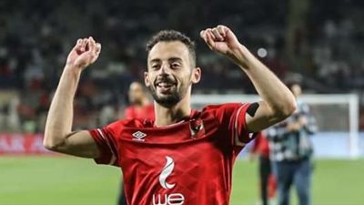 الأهلي يتقدم على  المنستيري بهدف فى الربع الأول من المباراة