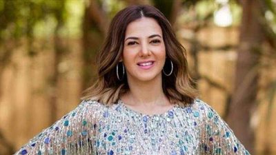 دنيا سمير غانم تشارك جمهورها كواليس تحضيرات مسرحية أنستونا