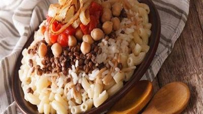 سهلة وبسيطة.. تعرفي على أسرع طريقة لعمل الكشرى