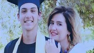 بالفيديو.. هنا شيحة تحتفل بتخرج ابنها