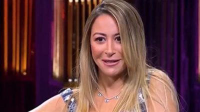 الخميس.. منة شلبي ضيفة برنامج 