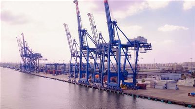 بالفيديو.. شاهد أهم الأعمال التنفيذية التي تجرى حاليا بميناء غرب بورسعيد