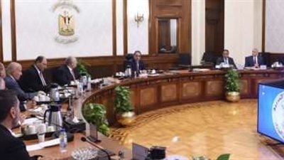 رئيس الوزراء يعقد اجتماعا لبحث حل مشكلة نقص الأعلاف في صناعة الدواجن