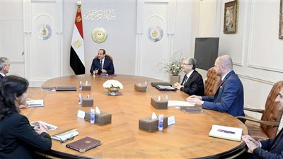 الرئيس السيسي يتابع مع رئيس شركة سيمنز العالمية للطاقة آفاق التعاون بمشروعات الطاقة الخضراء