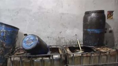 إغلاق مخزن بعد ضبط 2000 لتر زيت طعام مستعمل بالدقهلية