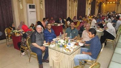 رغم قرار الغلق.. إقامة حفل زفاف بإحدى قاعات المنزلة بالدقهلية