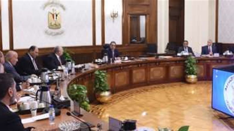 خلال الإجتماع