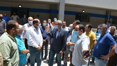 محافظ القليوبية يشهد إطلاق التيار الكهربائي بمستشفى كفر شكر المركزي تمهيدًا لافتتاحها