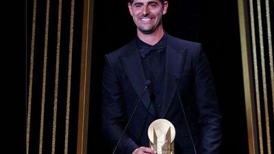 الأفضل في العالم.. ريال مدريد يحتفل بـ كورتوا بعد جائزة 