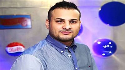 الموت يفجع المطرب وليد الجيلاني