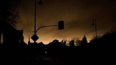 بعد تعرضه لصاعق كهربائي.. دخول حارس روسي في غيبوبة أثناء التدريب