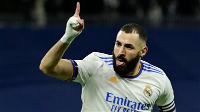 كريم بنزيما يقود ثلاثي هجوم ريال مدريد بالتشكيل المتوقع أمام إلتشي