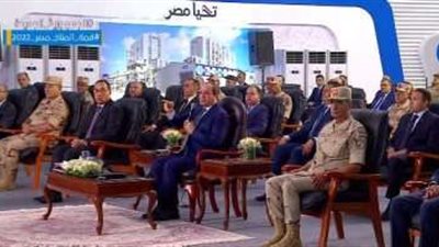 السيسي: مستعدون لأي إجراء للمحافظة على صحة العاملين بمشروع الرمال السوداء
