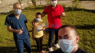 تعافي 11 حالة من كورونا بينهم طفلة وخروجهم من مستشفى عزل بني سويف.. صور