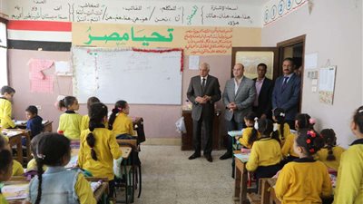 جوله مفاجئة لمحافظ الجيزة على مدارس أوسيم ومنشاة القناطر