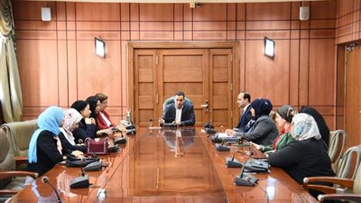 نائب محافظ بورسعيد يلتقي ممثلي المجلس القومي لحقوق الإنسان بالقاهرة وفرع بورسعيد